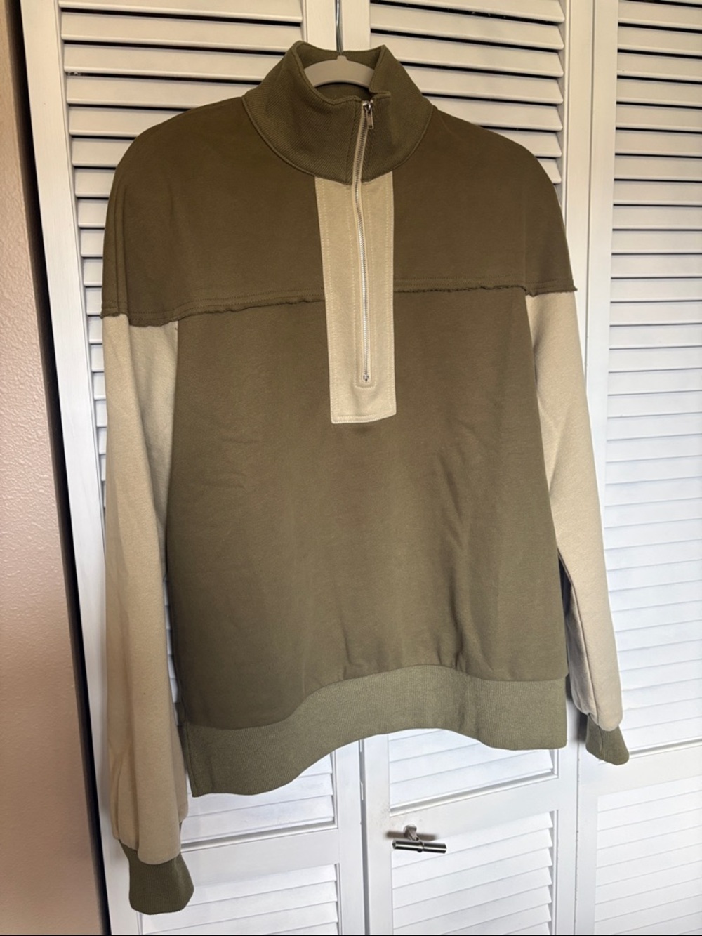 Women’s Olive & Cream Half-Zip Pullover